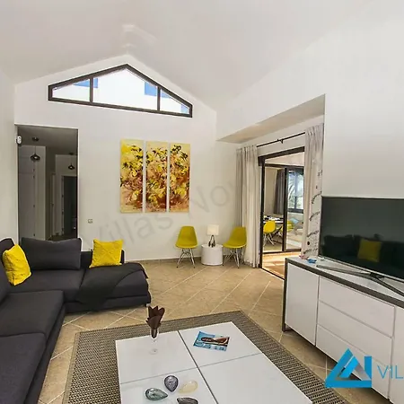 Casa Norma - Lh191 By Villas Now Ltd * Πλάγια Μπλάνκα